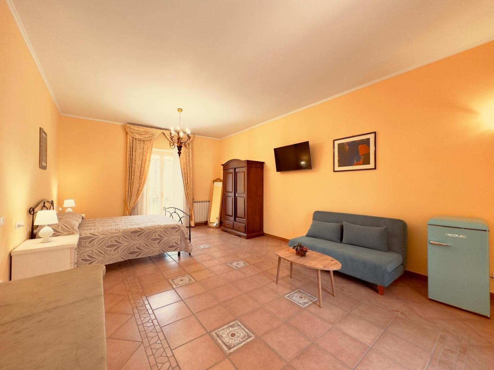 Casa Pepe - Fondi Vertice Rooms Exteriör bild