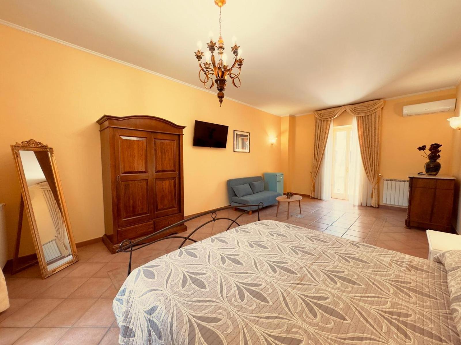 Casa Pepe - Fondi Vertice Rooms Exteriör bild
